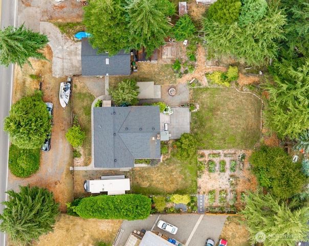 7815 W. Tapps Hwy E, Bonney Lake, WA 98391