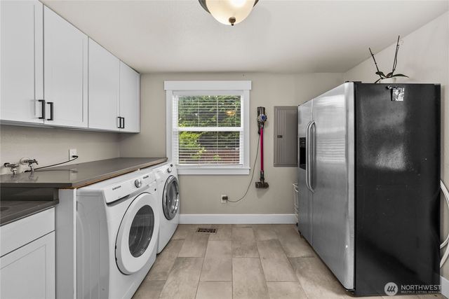 7815 W. Tapps Hwy E, Bonney Lake, WA 98391