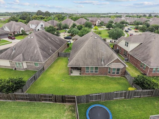 2105 Nogalas Lane, League City, TX 77573