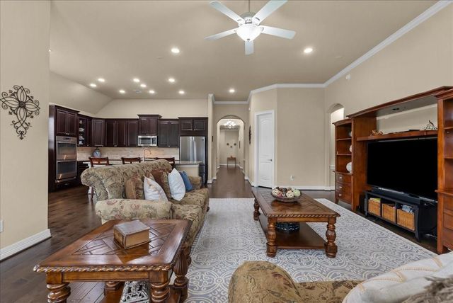 2105 Nogalas Lane, League City, TX 77573