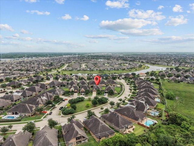 2105 Nogalas Lane, League City, TX 77573