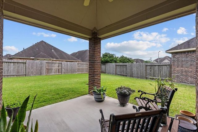 2105 Nogalas Lane, League City, TX 77573