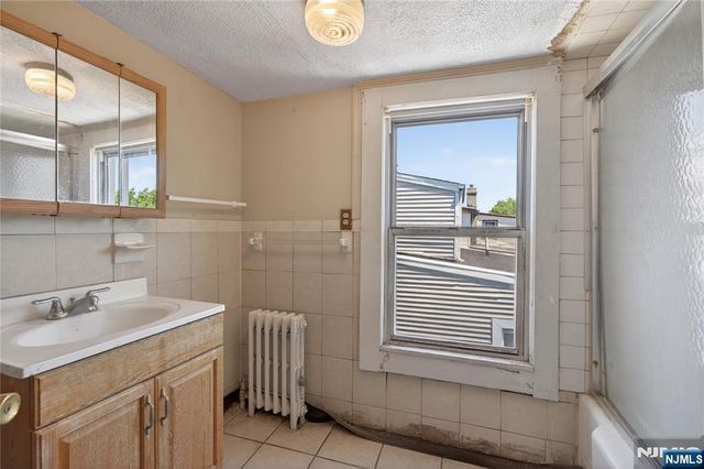 238 Myrtle Avenue, Irvington, NJ 07111