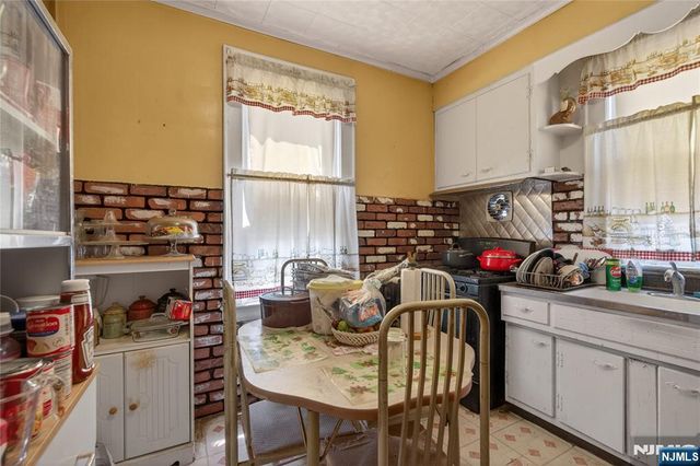 238 Myrtle Avenue, Irvington, NJ 07111