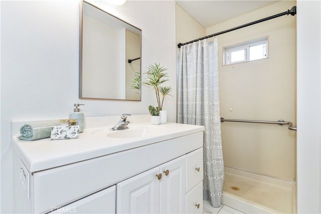 450 South 10th Street, Grover Beach, CA 93433