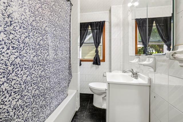 48 Laurel Ave, East Orange City, NJ 07017