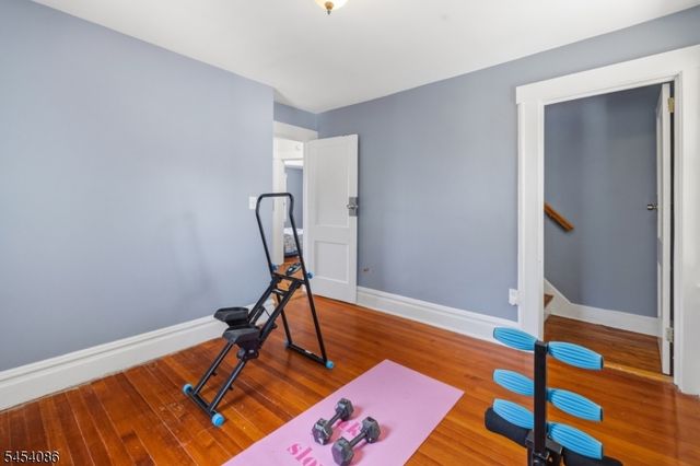 48 Laurel Ave, East Orange City, NJ 07017