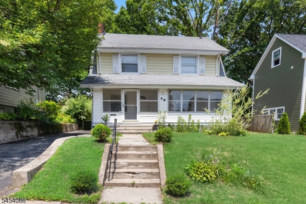 48 Laurel Ave, East Orange City, NJ 07017