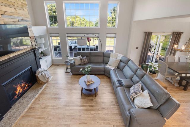 W192N5690 Spencers PASS, Menomonee Falls, WI 53051