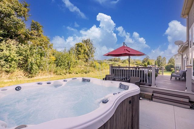W192N5690 Spencers PASS, Menomonee Falls, WI 53051