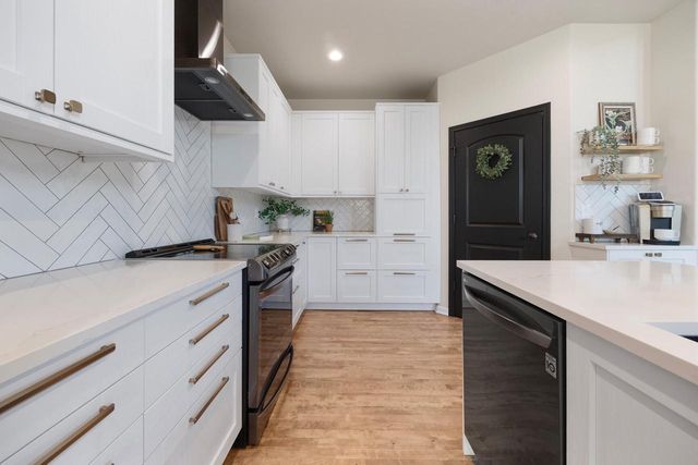 W192N5690 Spencers PASS, Menomonee Falls, WI 53051
