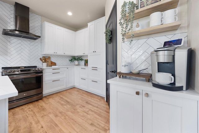 W192N5690 Spencers PASS, Menomonee Falls, WI 53051