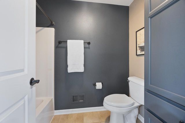 W192N5690 Spencers PASS, Menomonee Falls, WI 53051