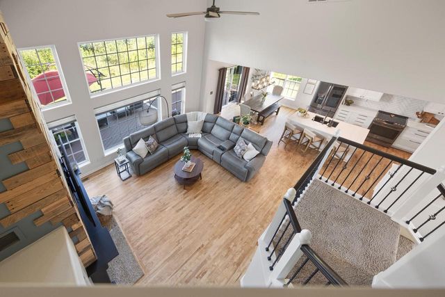 W192N5690 Spencers PASS, Menomonee Falls, WI 53051