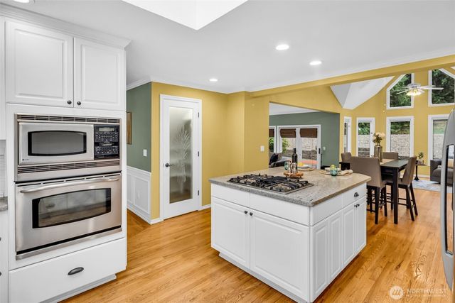 21609 NE 4th Street, Sammamish, WA 98074