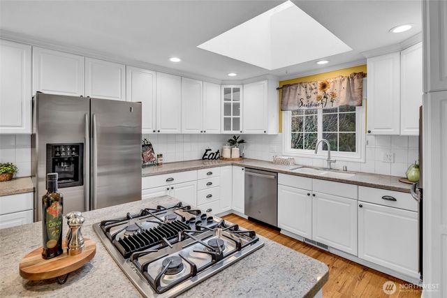 21609 NE 4th Street, Sammamish, WA 98074