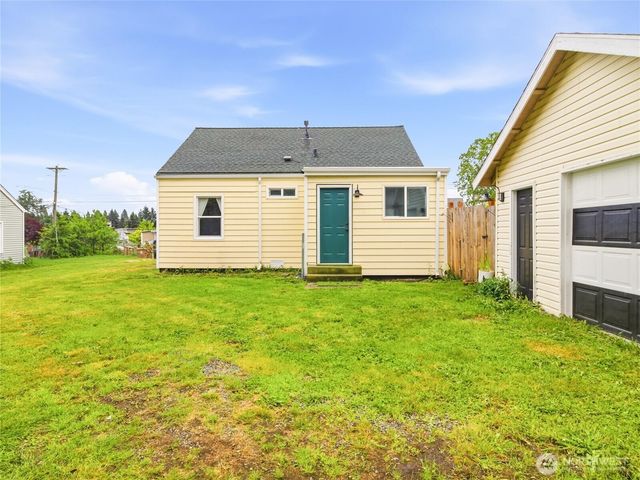 219 South Lane, Tacoma, WA 98404