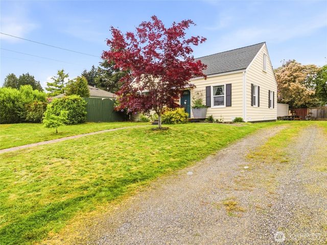 219 South Lane, Tacoma, WA 98404