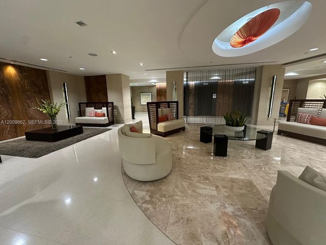 2555 Collins Ave 2411, Miami Beach, FL 33140