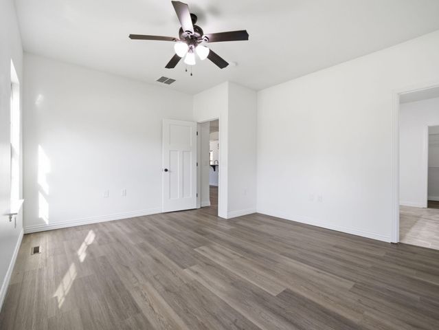 1436 S Pickwick Avenue, Springfield, MO 65804