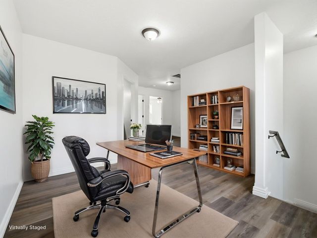 1436 S Pickwick Avenue, Springfield, MO 65804