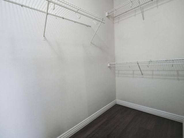 1436 S Pickwick Avenue, Springfield, MO 65804