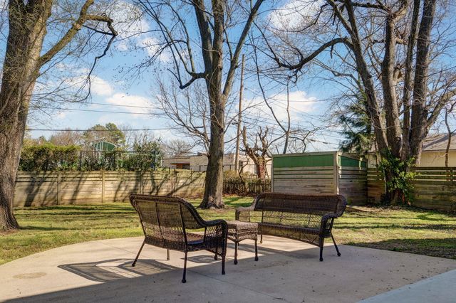 1436 S Pickwick Avenue, Springfield, MO 65804