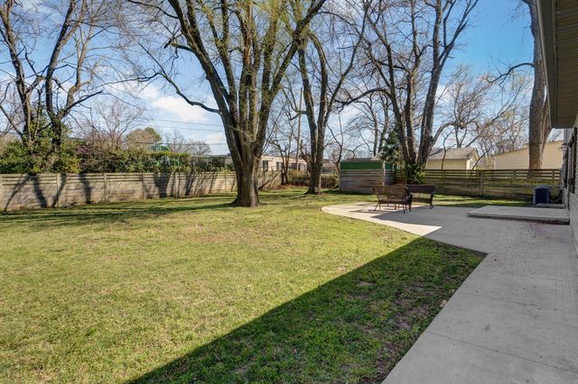 1436 S Pickwick Avenue, Springfield, MO 65804