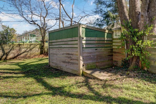 1436 S Pickwick Avenue, Springfield, MO 65804