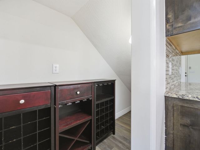 1436 S Pickwick Avenue, Springfield, MO 65804