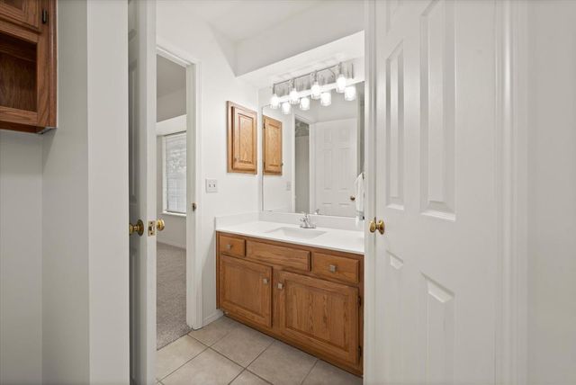 1116 Earl A Rodkey Drive, Edmond, OK 73003