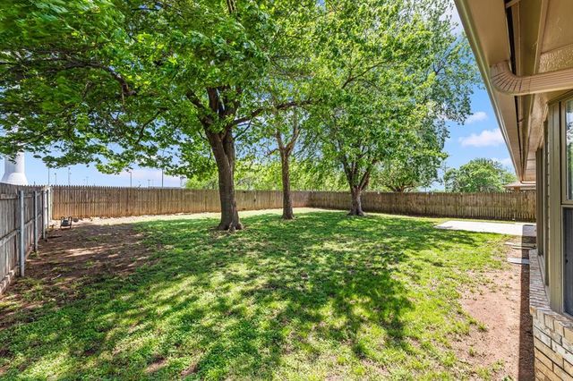 1116 Earl A Rodkey Drive, Edmond, OK 73003