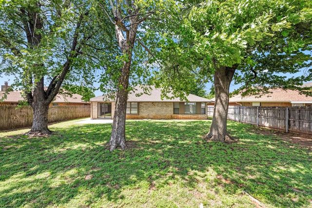 1116 Earl A Rodkey Drive, Edmond, OK 73003