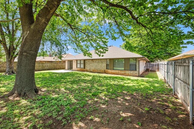 1116 Earl A Rodkey Drive, Edmond, OK 73003