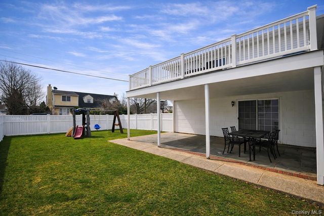 1827 Gerald Avenue, East Meadow, NY 11554