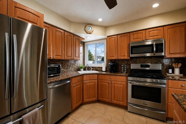 1827 Gerald Avenue, East Meadow, NY 11554