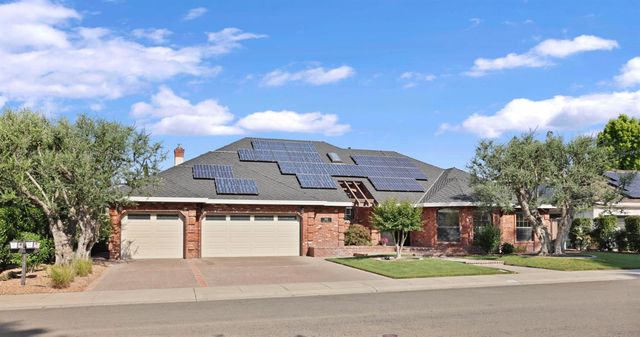 969 Spring Creek Drive, Ripon, CA 95366