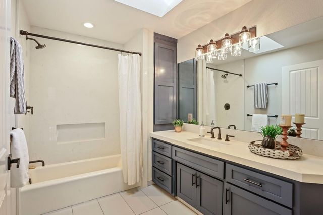 969 Spring Creek Drive, Ripon, CA 95366