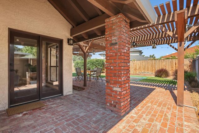 969 Spring Creek Drive, Ripon, CA 95366