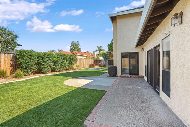 969 Spring Creek Drive, Ripon, CA 95366