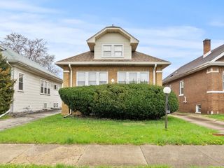 1829 S 12th Avenue, Maywood, IL 60153