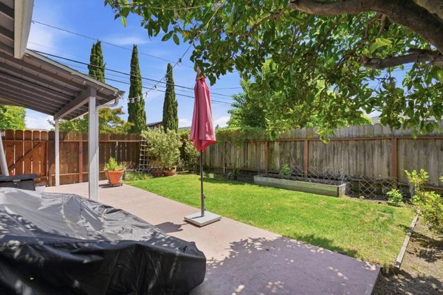 1104 Ebener Street, Redwood City, CA 94061