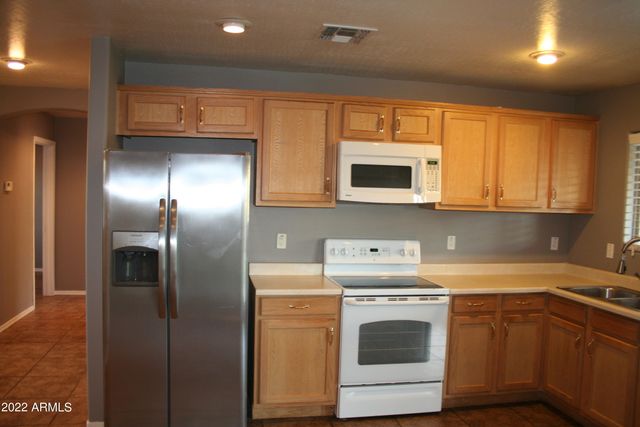 11207 W HOPI Street, Avondale, AZ 85323
