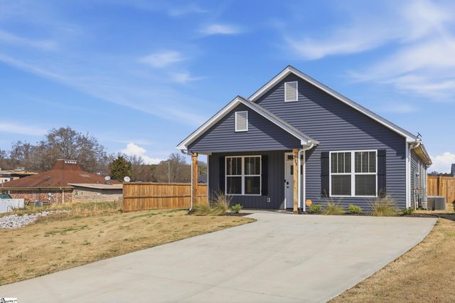 215 Amsterdam Road, Liberty, SC 29657