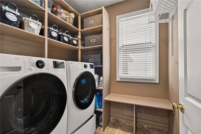 14012 Parkhill Lane, Overland Park, KS 66221