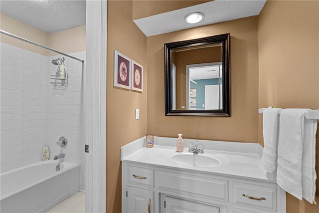 14012 Parkhill Lane, Overland Park, KS 66221