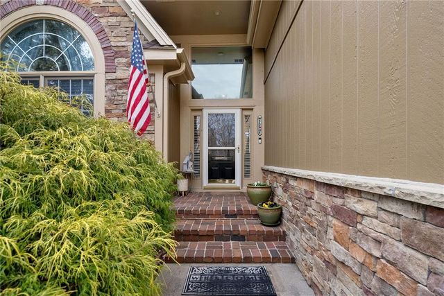 14012 Parkhill Lane, Overland Park, KS 66221