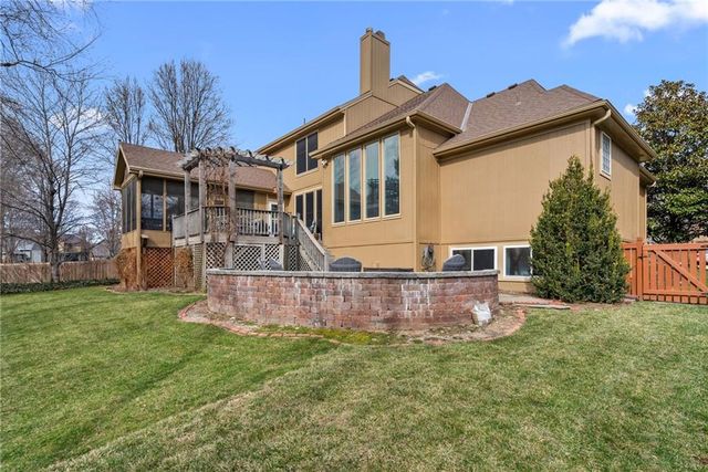 14012 Parkhill Lane, Overland Park, KS 66221