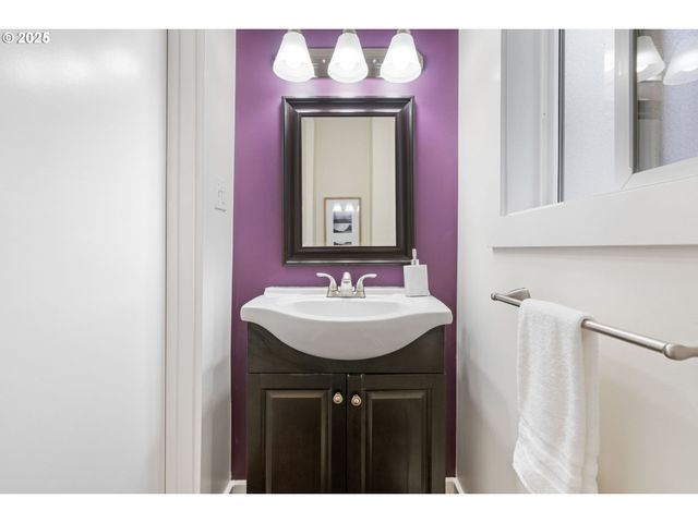 5415 Ne 14TH Pl, Portland, OR 97211