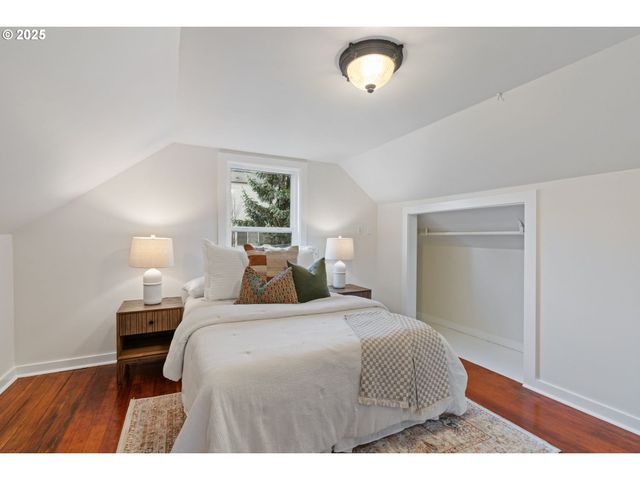 5415 Ne 14TH Pl, Portland, OR 97211